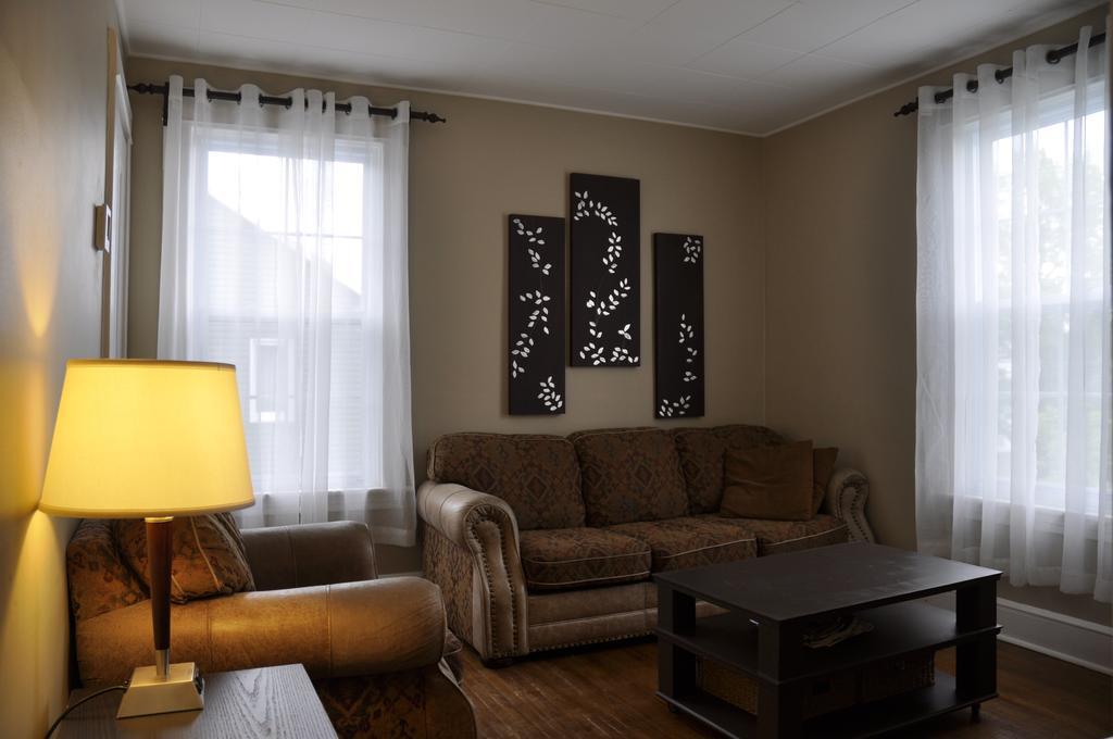 Moncton Suites - Downtown 81 Maple Exteriér fotografie